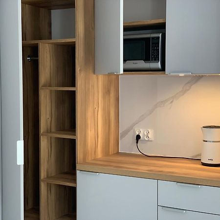 ホテル Galeria Prl ボルネ・スリノボ エクステリア 写真